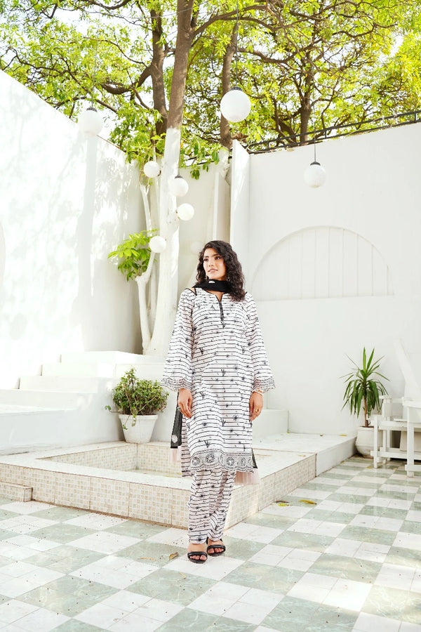 پشتون unstitched lawn shirt and trouser with chiffon dupatta and patches